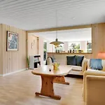Tellervo - From The Sea By Interhome * Hals